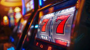 fattbet app မိုဘိုင်းဖြင့် ငွေသွင်းငွေထုတ် MMK ကျပ်ငွေ ပြုလုပ်နေသောမြင်ကွင်း